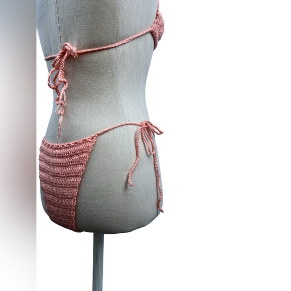 Crochet Coral Bikini Set - Picture 4 of 6